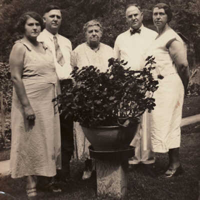 Cephas Jackson Meek and Nancy Jane (Loar) Meek family