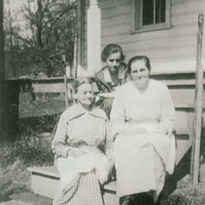 Almyra (Wilson) McVay, Mattie Grace McVay, Elizabeth (Woodruff) McVay