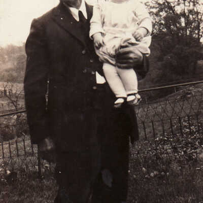 Franklin Pierce Headley holding his grandaughter Arabelle (Wheatley) Buckbee