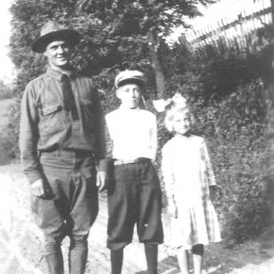 Lewis Perry Riggle family