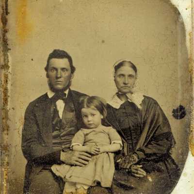 William B. Mitchener and Mary (Way) Mitchener with their daughter Ida Leonis "Lee" Mitchener