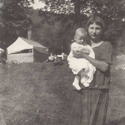 Mabel (Cummins) White holding her brother Wilden Rex Cummins