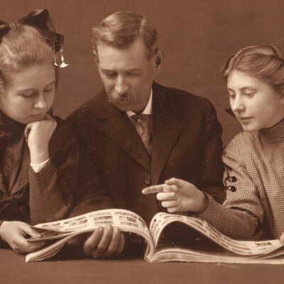 George Harvey Elms with his daughters, Lucy Beach (Elms) Dille and Sarah Virginia (Elms) Simpson