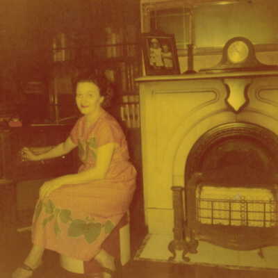 Beatrice (Howes) Walton