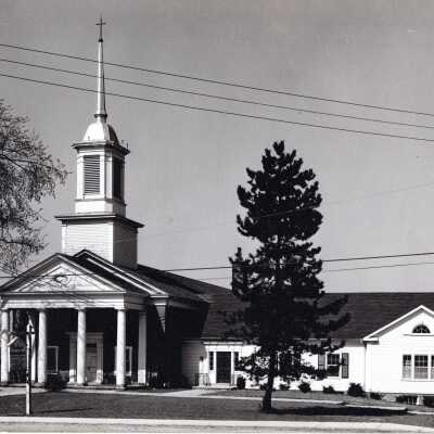 Howland Community Church Photo