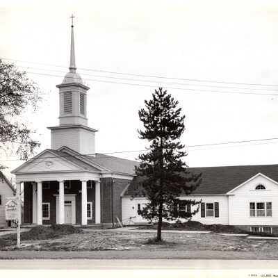 Howland Community Church Photo