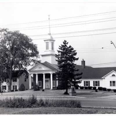 Howland Community Church Photo