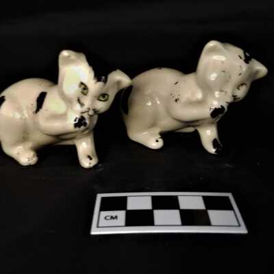 Cat Salt and Pepper Shakers