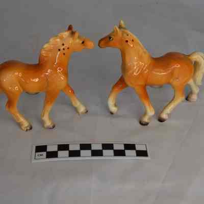 Vintage Porcelain Enesco Horses Salt and Pepper Made in Japan
