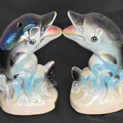 Vintage Canada Souvenir Porcelain Iridescent Dolphins Salt and Pepper Shakers Made in Japan