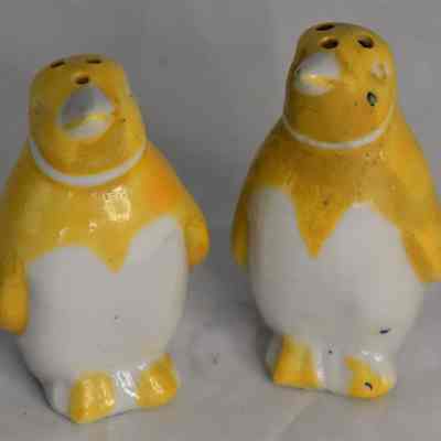 Vintage Ceramic Yellow Penguins Salt and Pepper Shakers Made in Japan