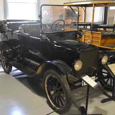 1917 Ford Model T Touring
