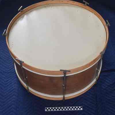 The bass drum flipped from top to bottom and size comparison.