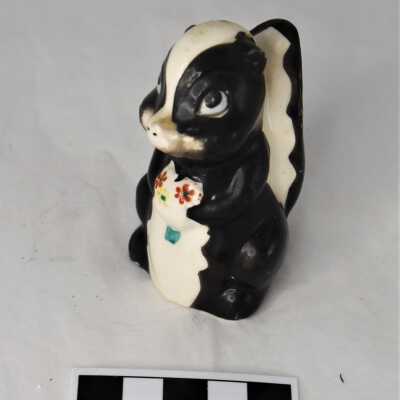 Skunk Saltshaker