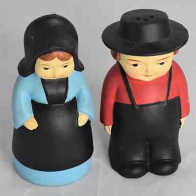 Vintage Ceramic Amish Man and Woman Salt and Pepper Shakers Hand Made in Korea
