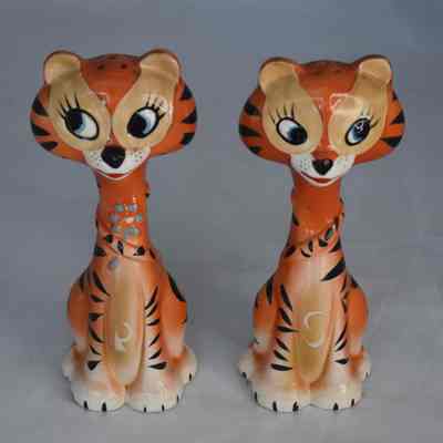Vintage Ceramic Tiger Salt and Pepper Shakers Made In Japan