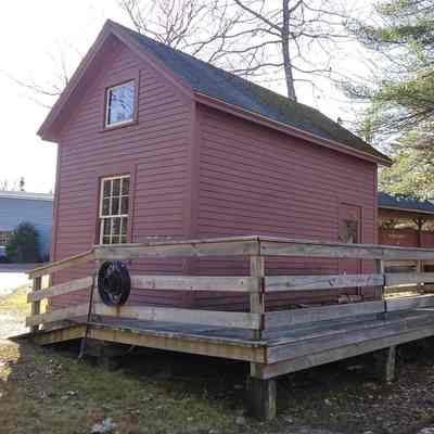 Bath Car House