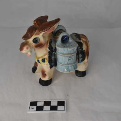 Donkey with Paniers Salt and Pepper Set