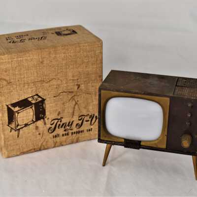 Tiny TV Salt and Pepper Shaker