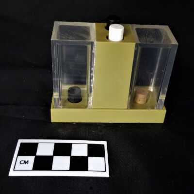 Push Button Salt and Pepper Dispenser