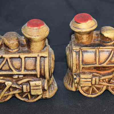 Vintage Ceramic Figural Trains Salt and Pepper Shakers