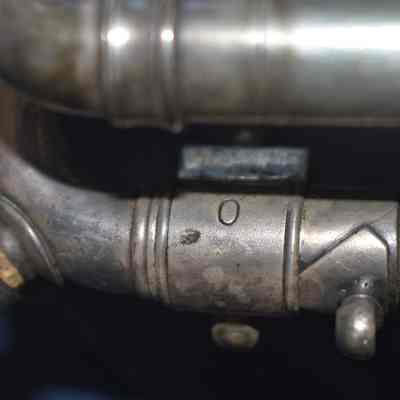 The "0" inscription on the main tuning slide.