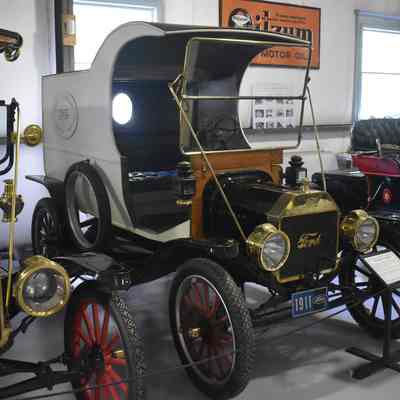 1911 Ford Model T C-Cab Delivery