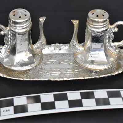 Back and size comparison of coffee set salt and pepper shaker set.