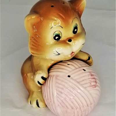 Cat and Yarn Ball Salt and Pepper Shakers