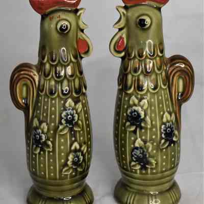 Vintage Tall Green Ceramic Roosters Salt and Pepper Shakers Made in Japan