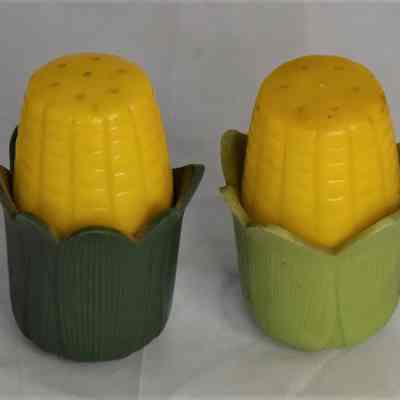Vintage Plastic Corn Cob in Husks Salt and Pepper Shakers