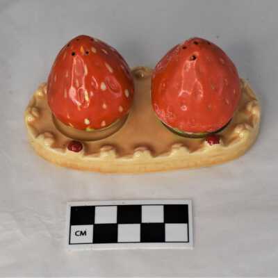 Strawberry Salt and Pepper Set