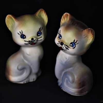 Cat Salt and Pepper Shakers