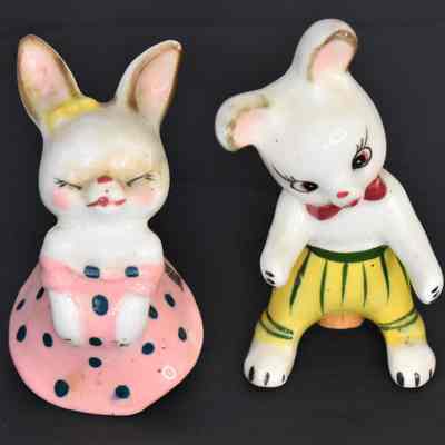 Fronts of rabbit salt and pepper shakers.