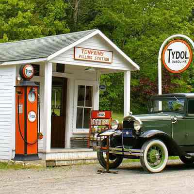 Tompkins Filling Station