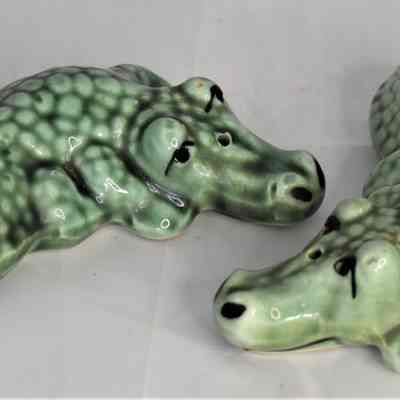 Vintage Mahana Importing Co. Ceramic Green Alligators Salt and Pepper Shakers Made in Japan