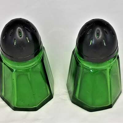 Flat Panel Salt and Pepper Shakers