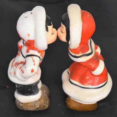 Vintage Kissing Eskimos Ceramic Salt and Pepper Shakers Made in Japan by National Potteries Co.