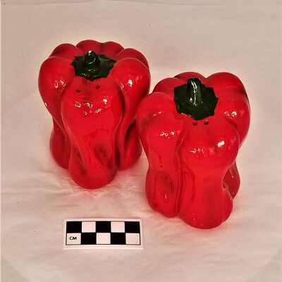 Pepper Salt and Pepper Shakers