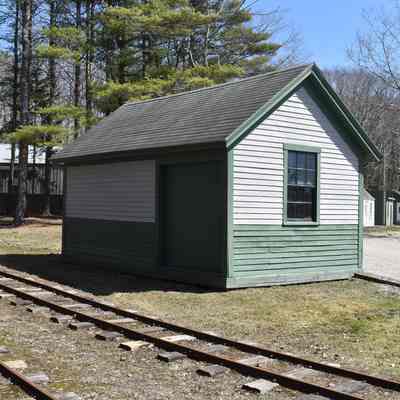 Wiscasset Car House