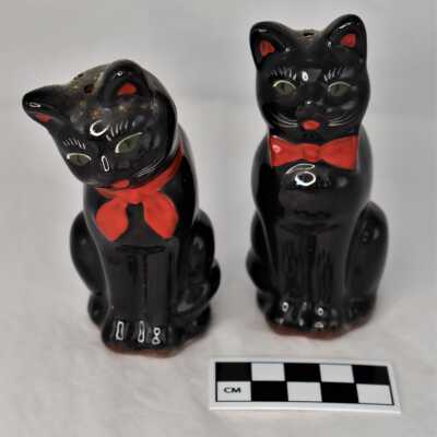 Shafford Cats Salt and Pepper Shakers