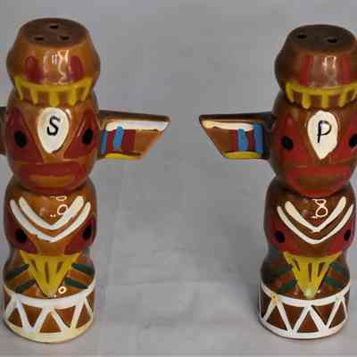 Vintage Ceramic Totem Poles Salt and Pepper Shakers Made in Japan by Nanco