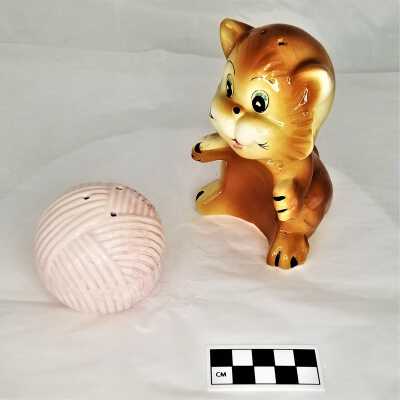 Cat- 2022.1.4a Yarn Ball- 2022.1.4b