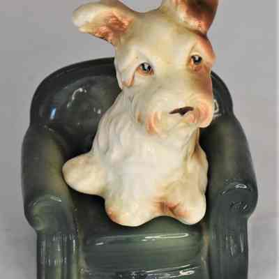 Vintage Ceramic Scotty Dog Sitting in Chain "Occupied Japan" Salt and Pepper Shakers