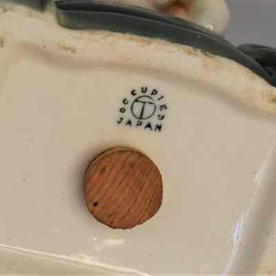 Mark on bottom of chain "Occupied Japan".