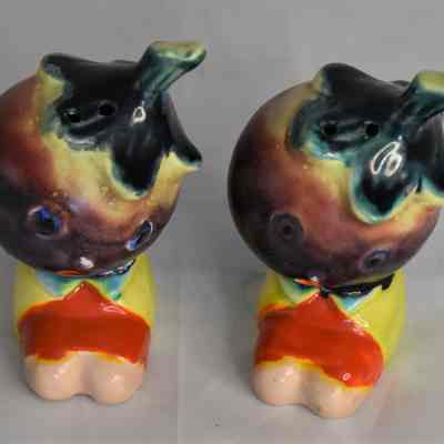 Vintage Anthropomorphic Beets Ceramic Salt and Pepper Shakers Made in Japan