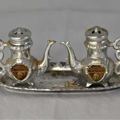 Maine Teapot Salt and Pepper Set
