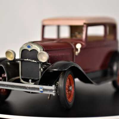 Hubley Model A Victoria: Right side