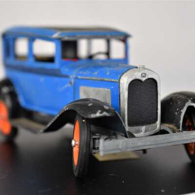 Hubley Toys "Town Sedan" 854-5K