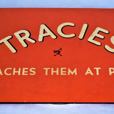 Tracies: Back cover